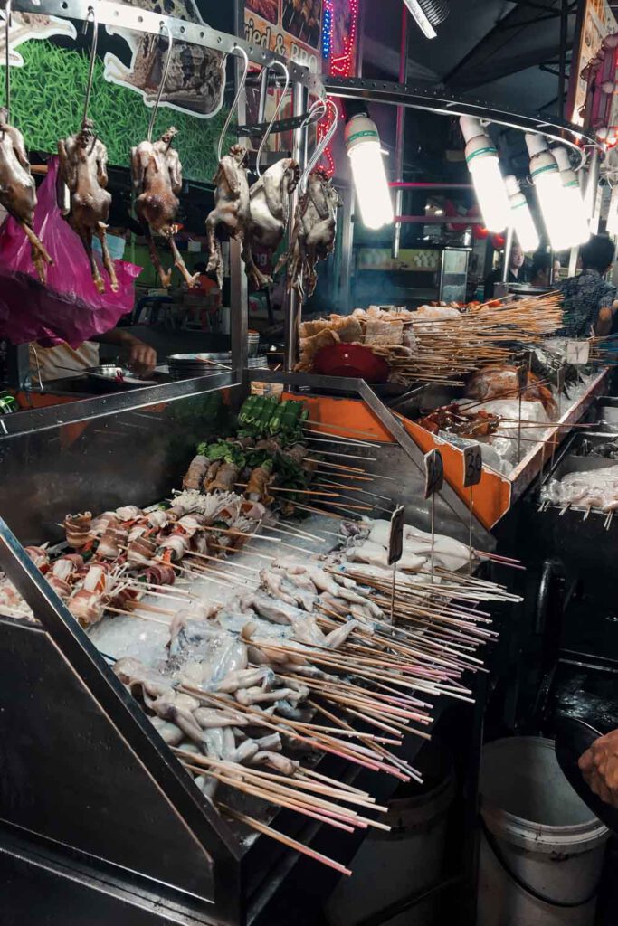 Jalan Alor Street food market - guide to kuala lumpur