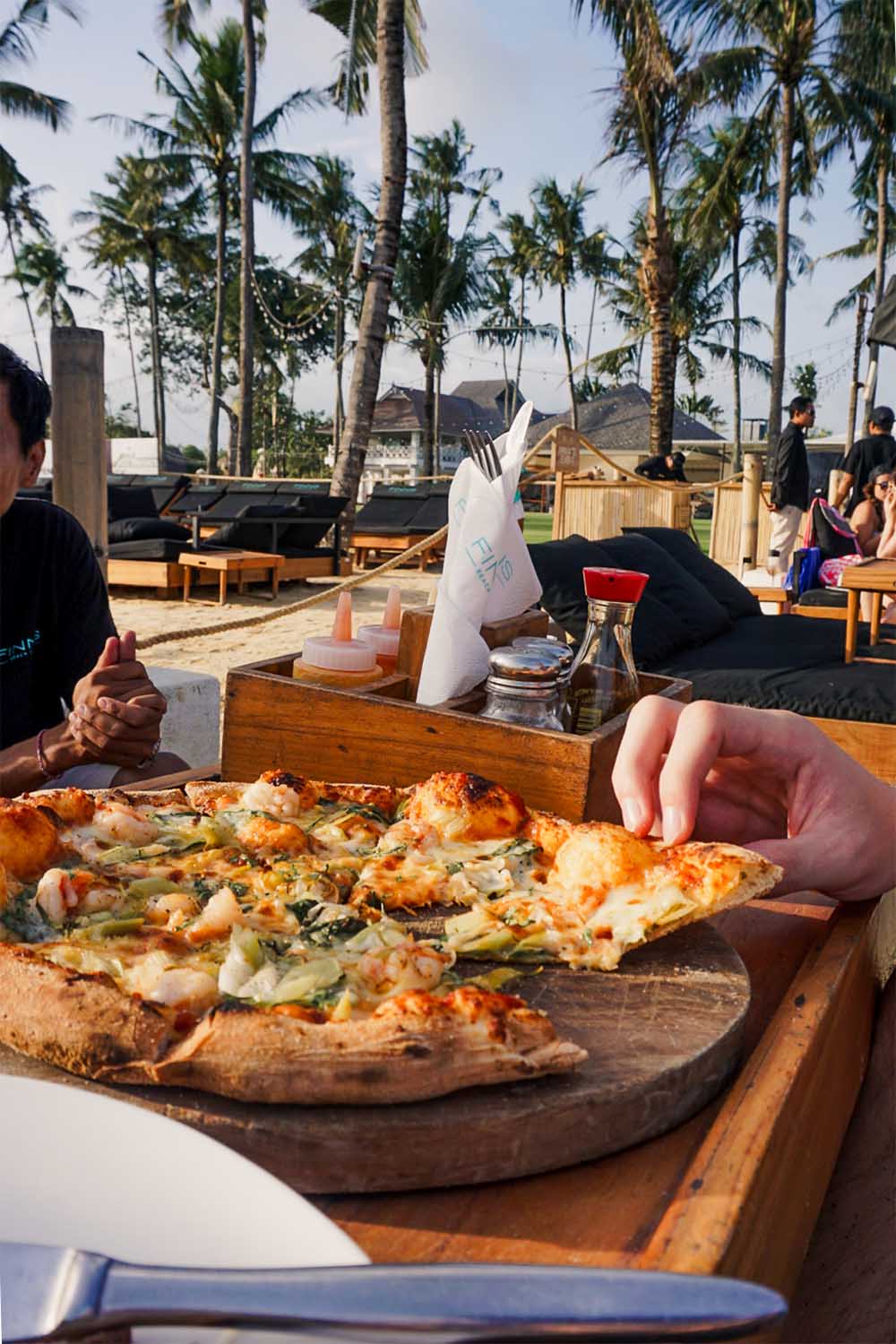 Pizza at the Finn's - best restaurants in Bali