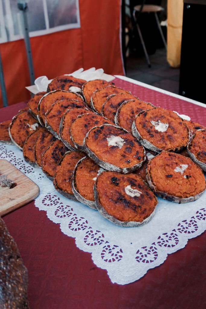 Sklandrausis at the Kalnciema street market