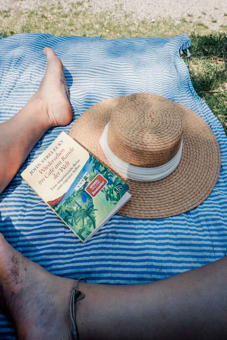 hat & book