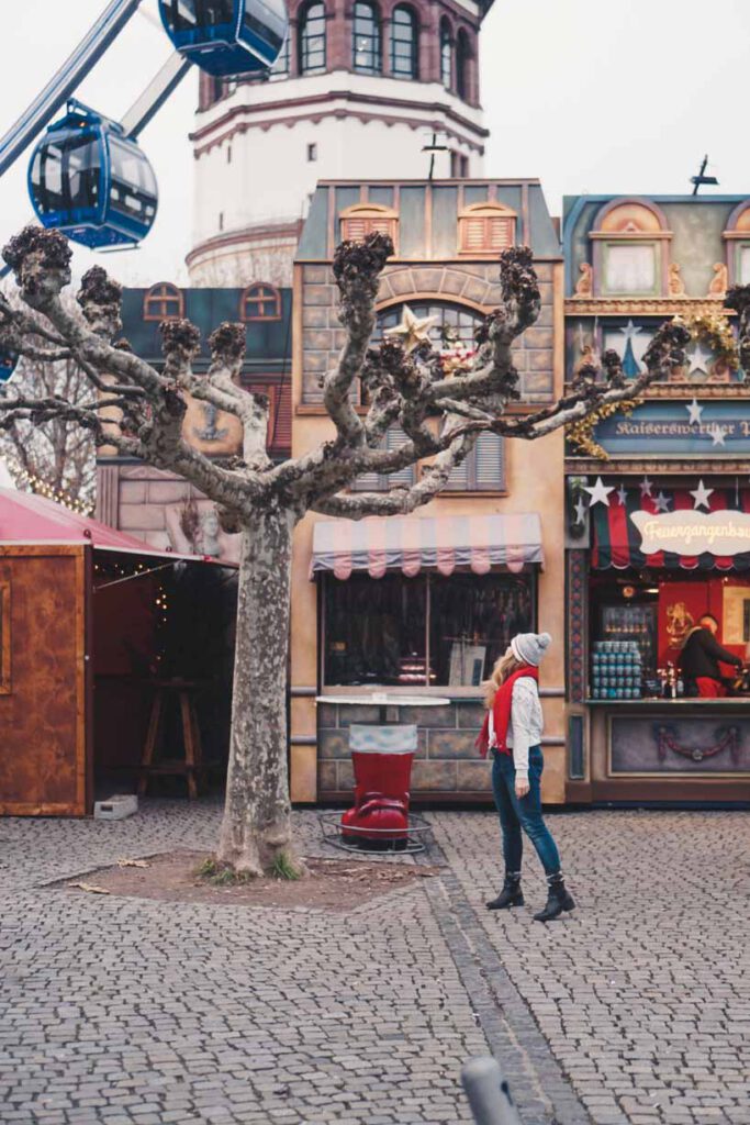 Christmas Market Next to the Schlossturm , Christmas Markets in Düsseldorf - La Vie En Marine