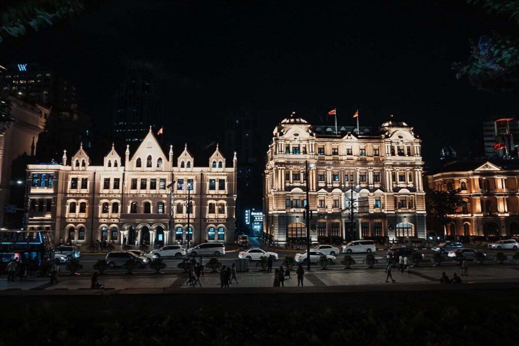 Beautiful Art Deco Houses at the Bund