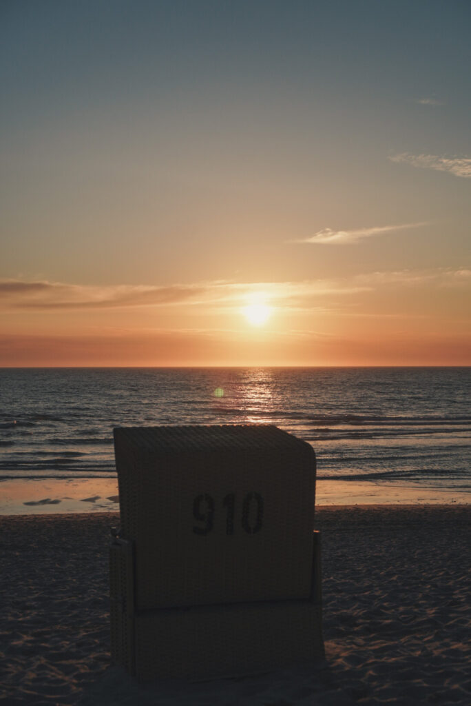 Sunset over Wenningstedt - Explore Sylt