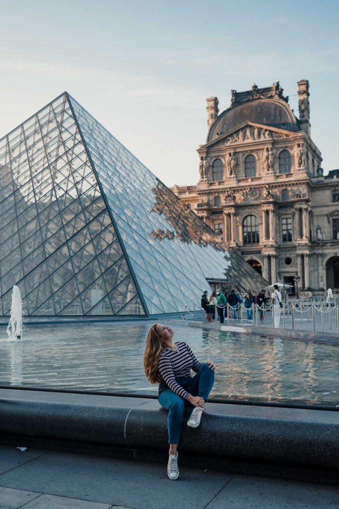 Weekend in Paris - Morning in the Louvre