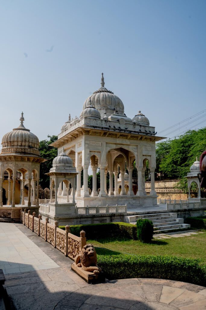 Beauty of Gaitore Ki Chhatriyan - Jaipur Itinerary