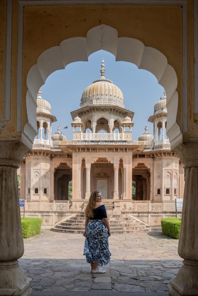 Gaitore Ki Chhatriyan Gate - Jaipur Itinerary
